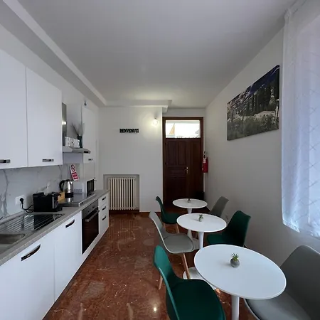 Casa Rodella San Sisto * بيرودجا